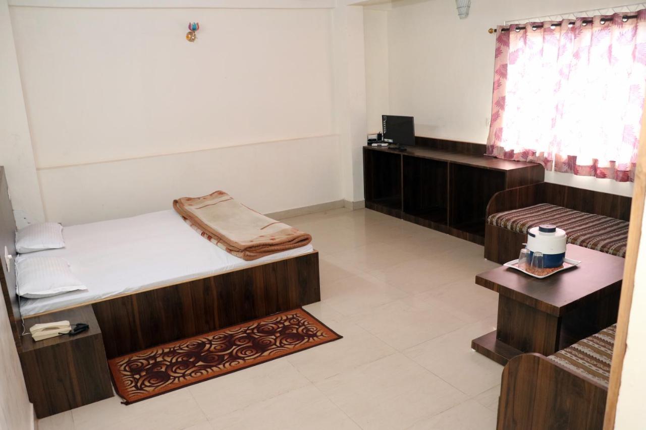 Jain Residency Hotell Pachmarhī Exteriör bild